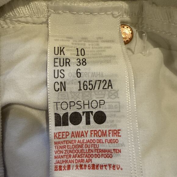 TopShop Moto-Mom Denim Shorts-Raw Hem-White-Size US 6/UK 10 - Picture 9 of 12